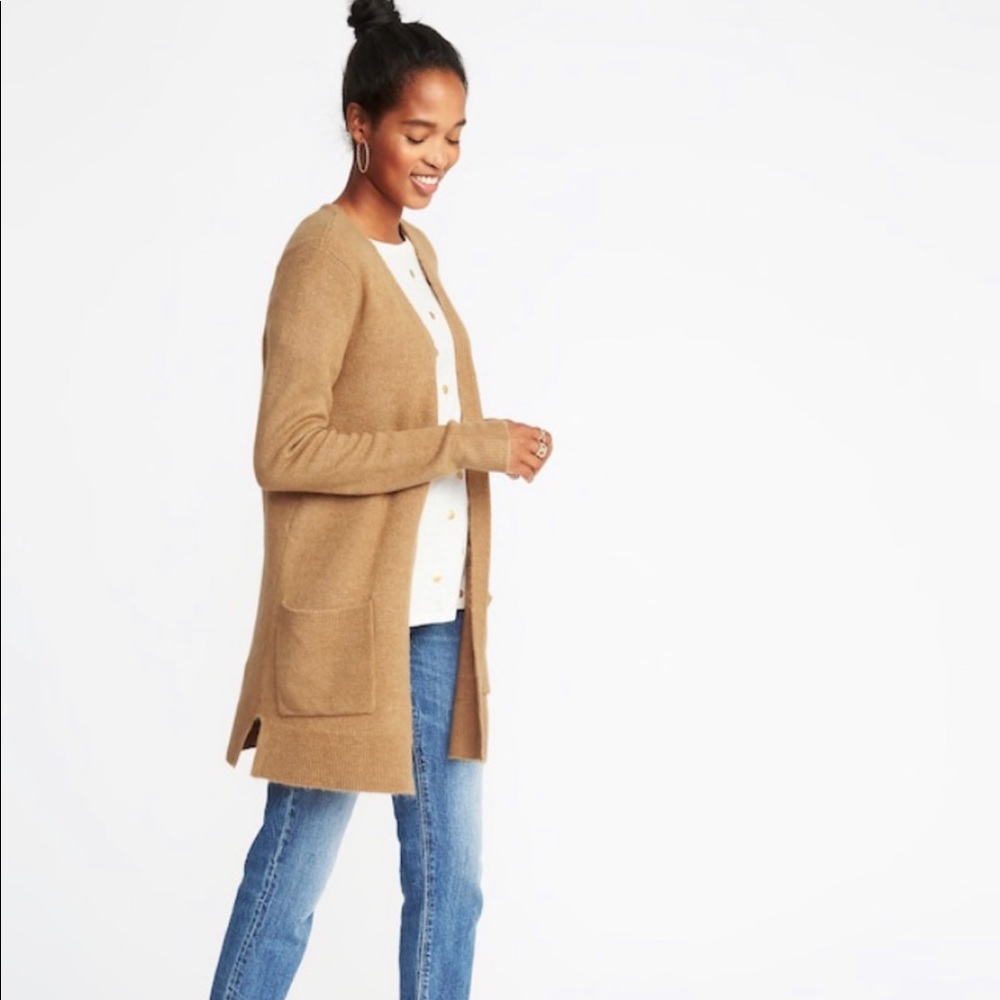 2/25 Old Navy Camel and Heather Gray M EUC